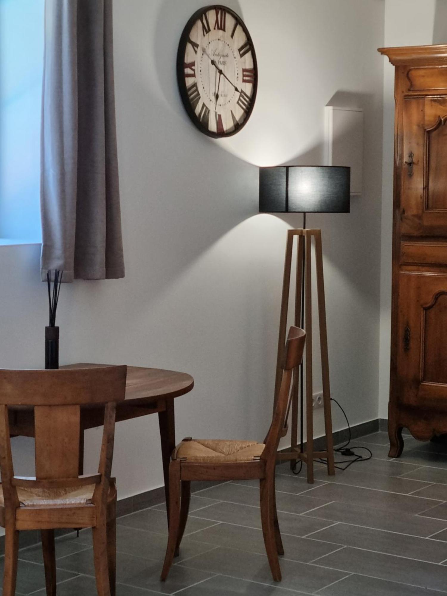 La Maison De Livia, Gite, Chambres Et Table D'Hotes, Entre Uzes Et Nimes Sauzet  Kültér fotó