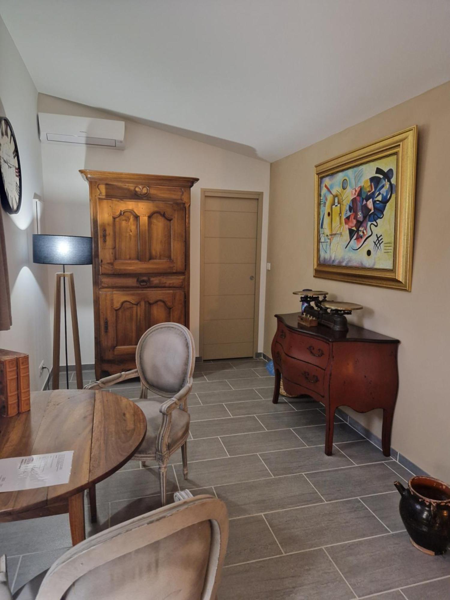 La Maison De Livia, Gite, Chambres Et Table D'Hotes, Entre Uzes Et Nimes Sauzet  Kültér fotó